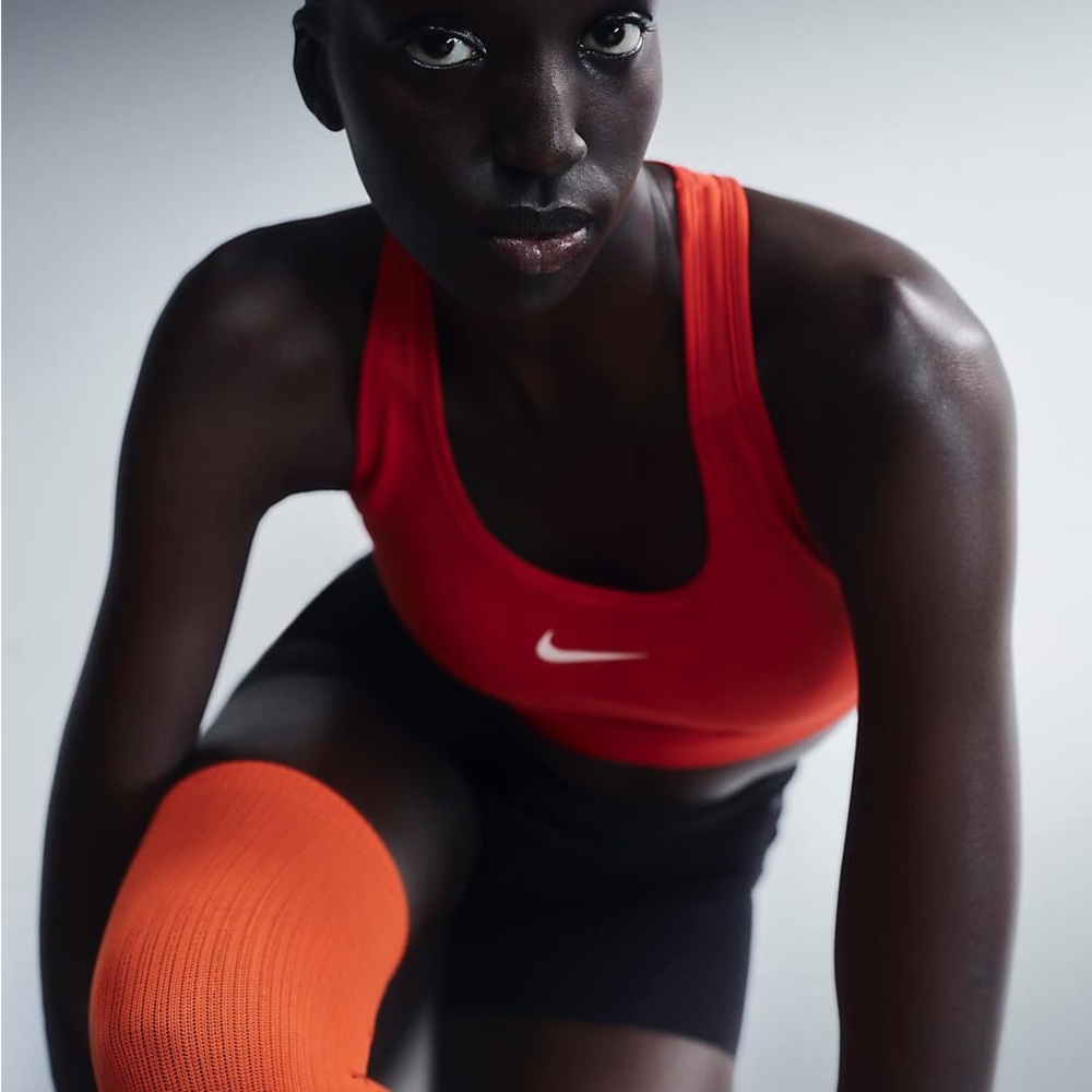 NWT Nike sports bra BV3902-673